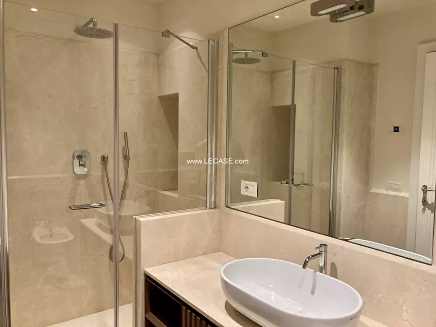 Immagine 10 di Appartamento in affitto  a Forte Dei Marmi