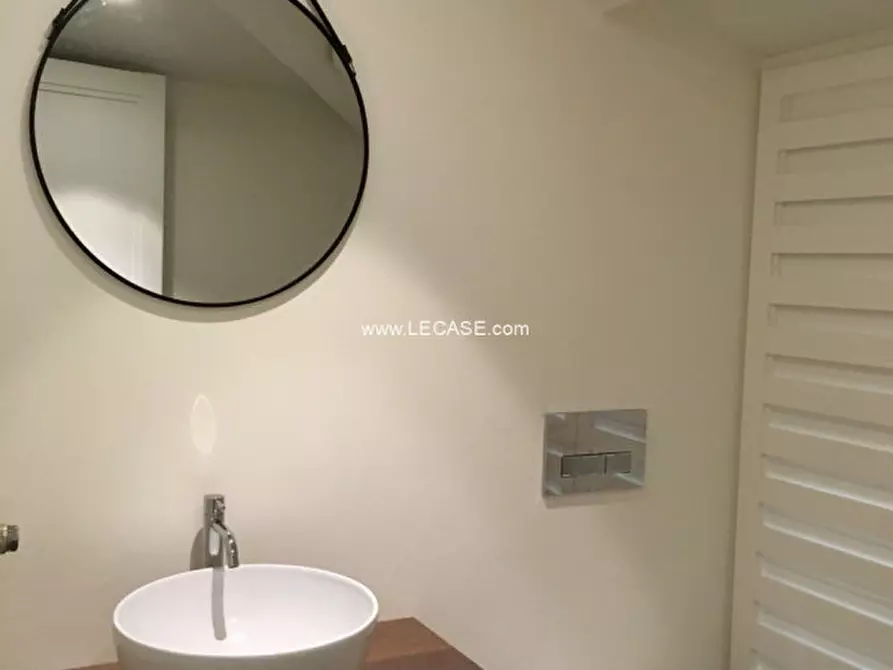 Immagine 13 di Appartamento in affitto  a Forte Dei Marmi