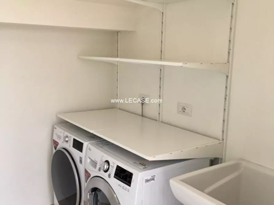 Immagine 14 di Appartamento in affitto  a Forte Dei Marmi