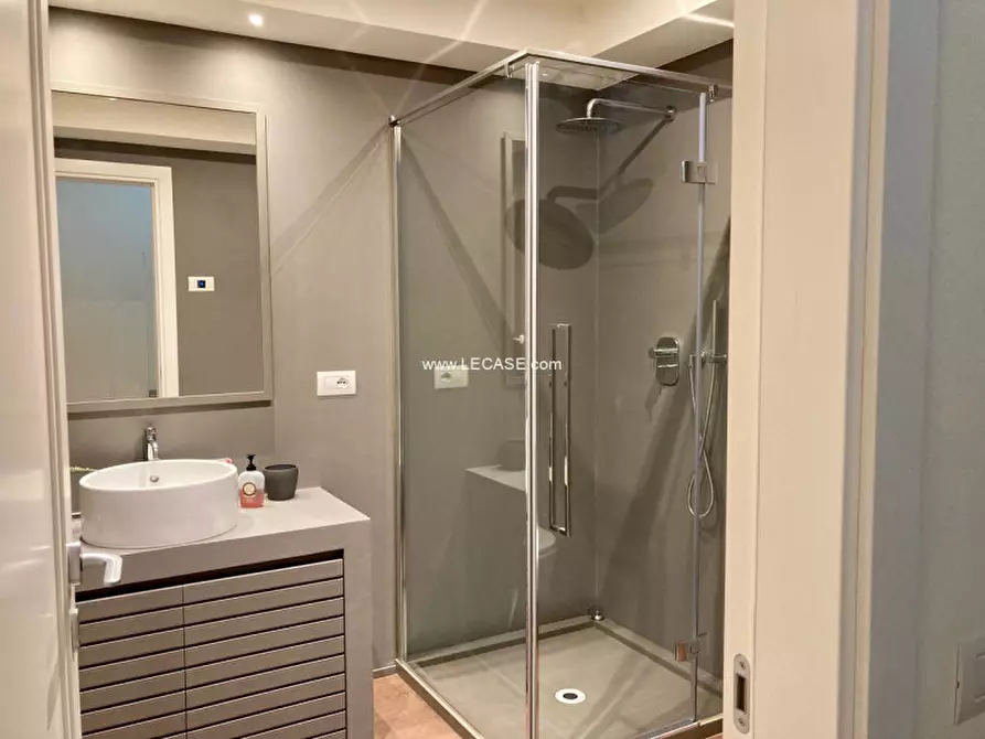 Immagine 27 di Appartamento in affitto  a Forte Dei Marmi