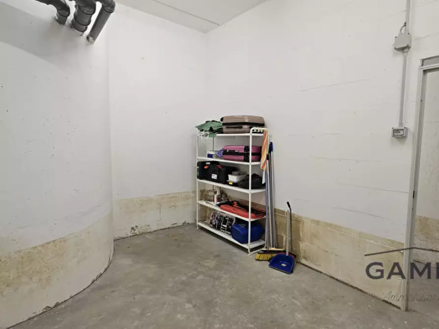 Immagine 17 di Appartamento in vendita  a Calenzano