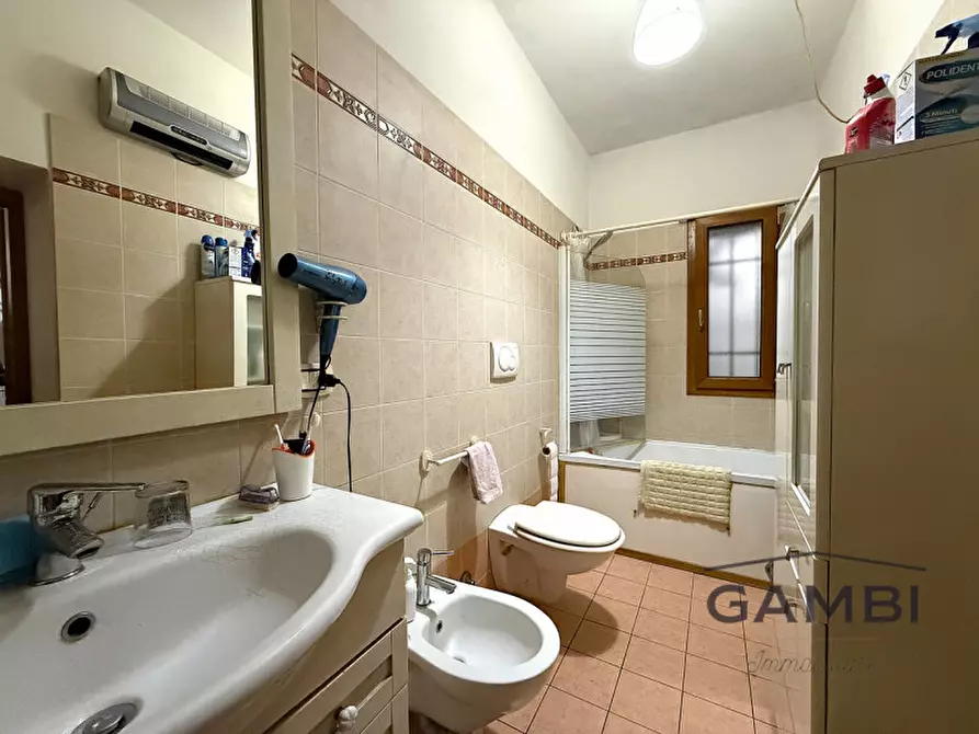 Immagine 4 di Casa bifamiliare in vendita  a Calenzano