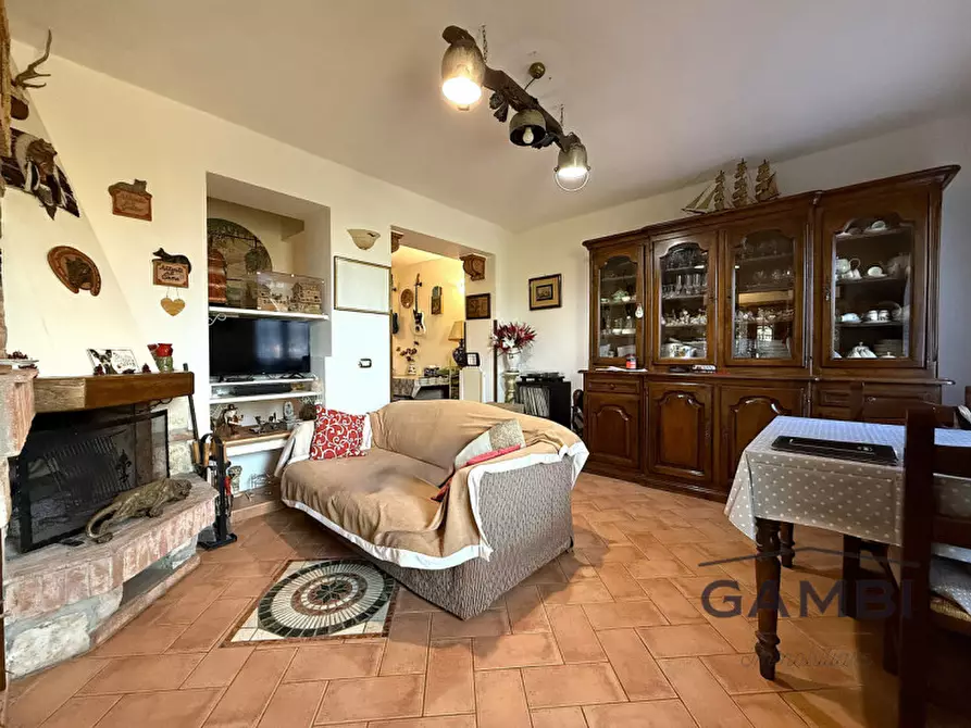 Immagine 9 di Casa bifamiliare in vendita  a Calenzano