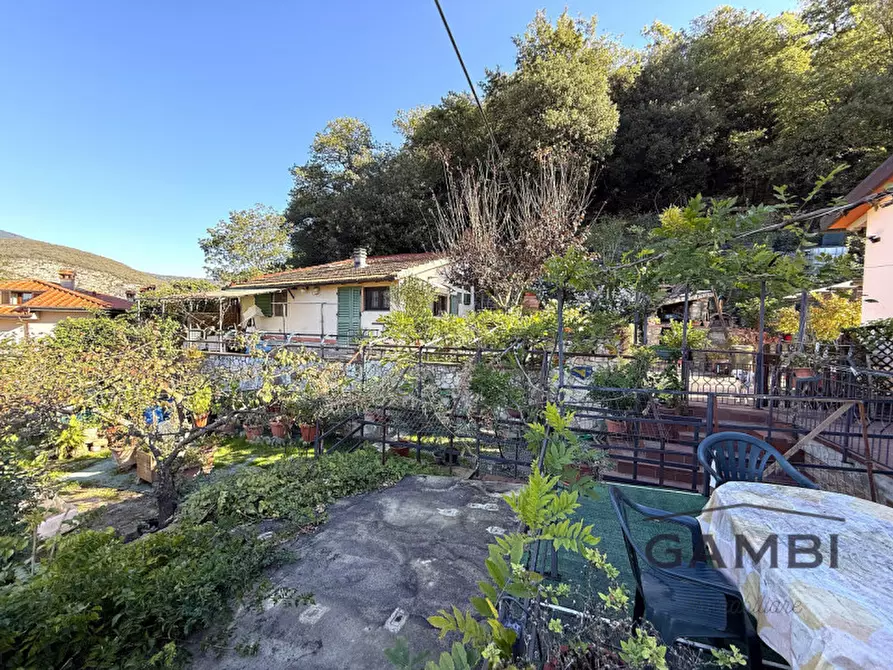 Immagine 37 di Casa bifamiliare in vendita  a Calenzano