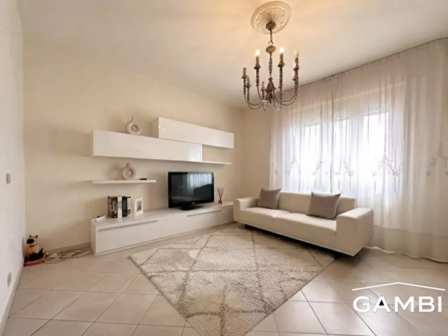 Immagine 11 di Appartamento in vendita  a Calenzano