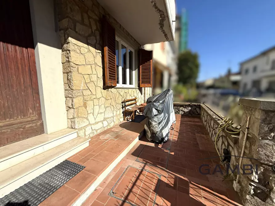 Immagine 21 di Appartamento in vendita  a Sesto Fiorentino