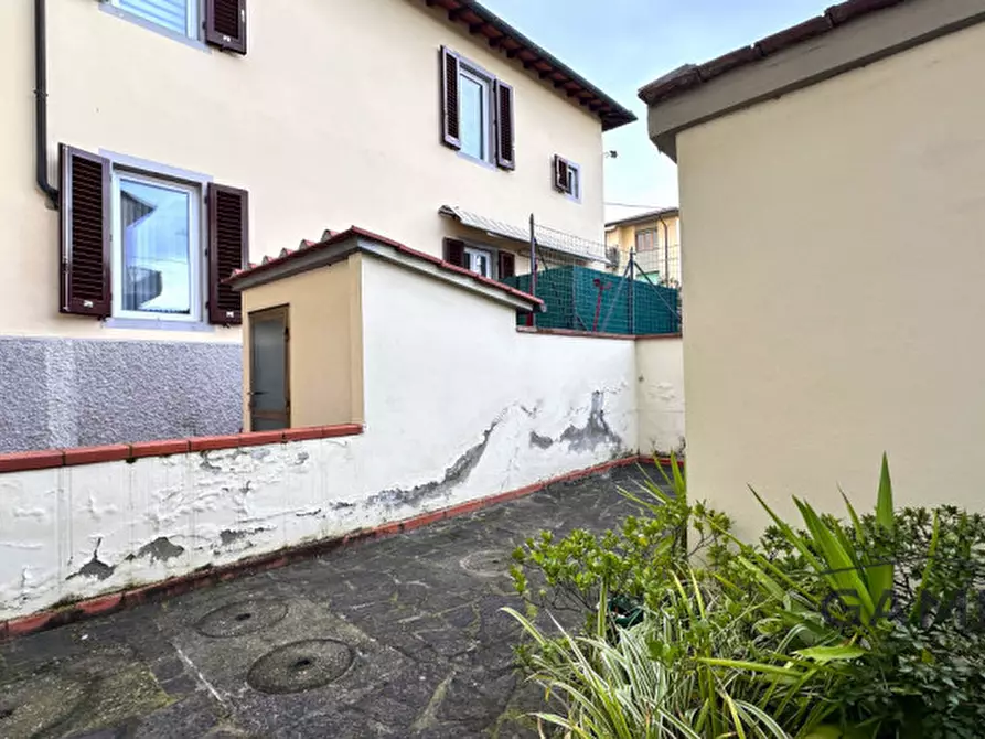 Immagine 12 di Casa indipendente in vendita  a Calenzano