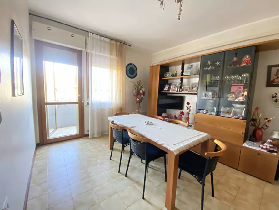 Immagine 1 di Appartamento in vendita  in Via Primavera a Chioggia