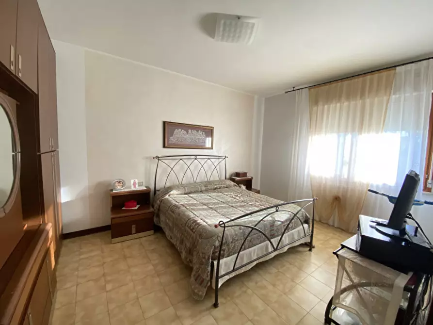 Immagine 3 di Appartamento in vendita  in Via Primavera a Chioggia