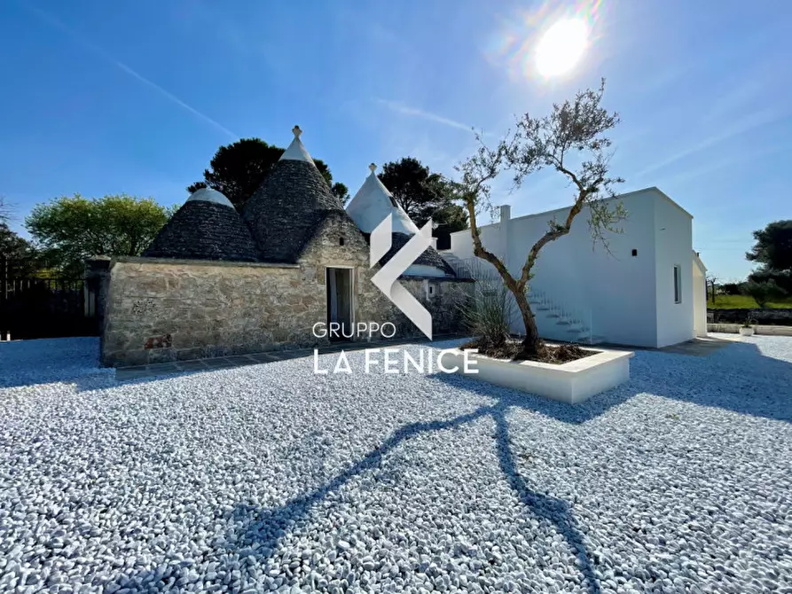 Immagine 1 di Rustico / casale in vendita  in c.da vaccara a Locorotondo