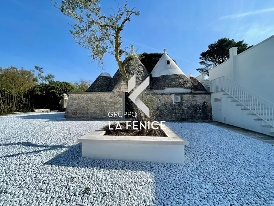 Immagine 58 di Rustico / casale in vendita  in c.da vaccara a Locorotondo