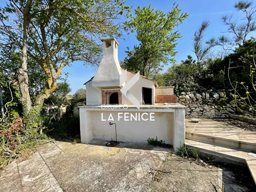 Immagine 61 di Rustico / casale in vendita  in c.da vaccara a Locorotondo
