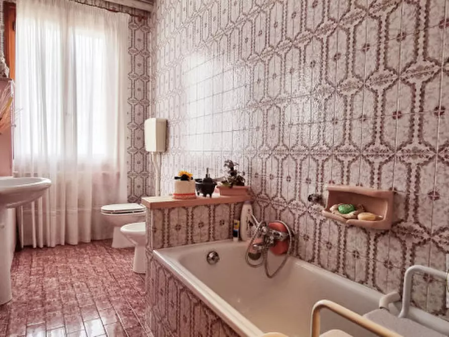 Immagine 25 di Casa indipendente in vendita  in via cà bianche a Baone