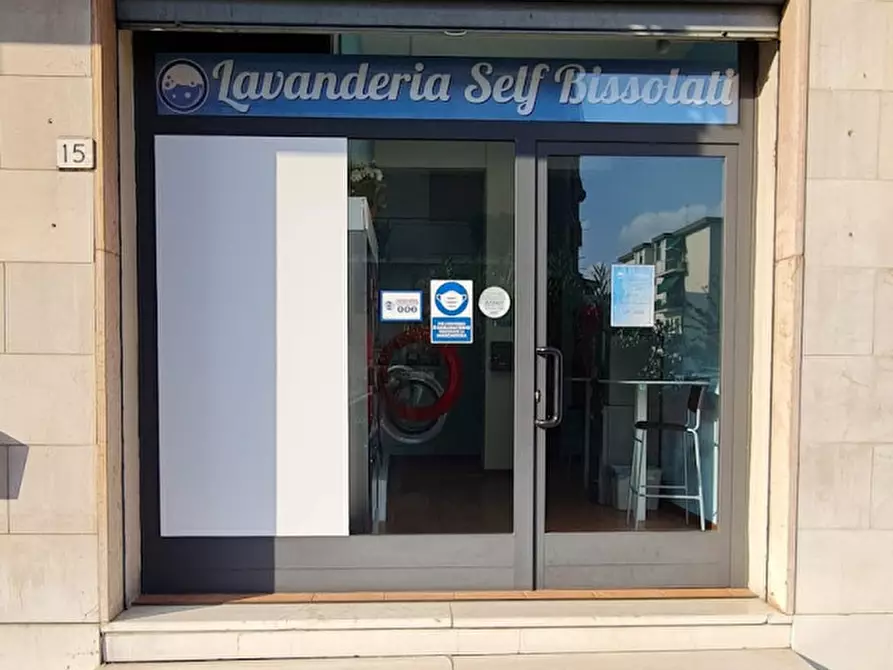 Immagine 1 di Attività commerciale in vendita  in Via Leonida Bissolati 15 a Brescia