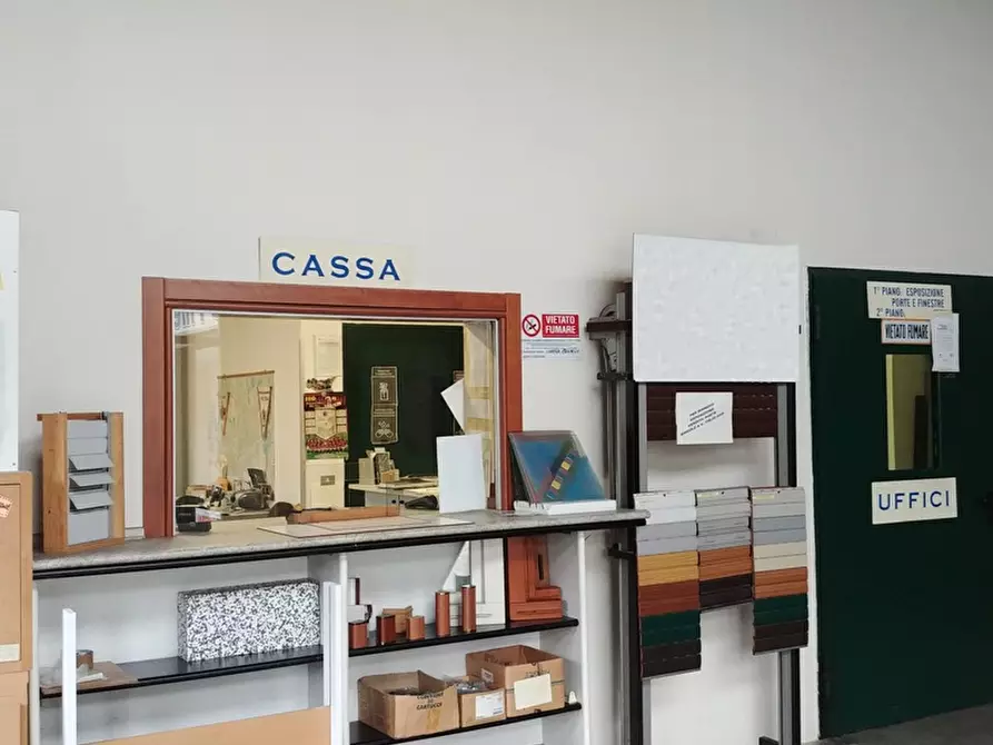Immagine 3 di Magazzino in vendita  in VIA FLEMING a Settimo Milanese