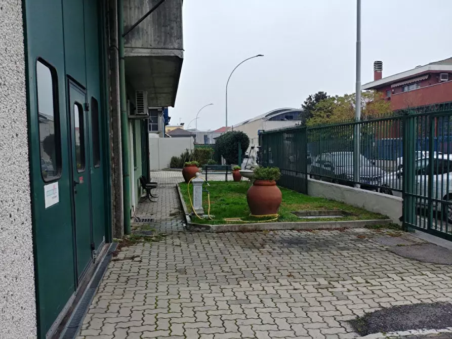 Immagine 20 di Magazzino in vendita  in VIA FLEMING a Settimo Milanese