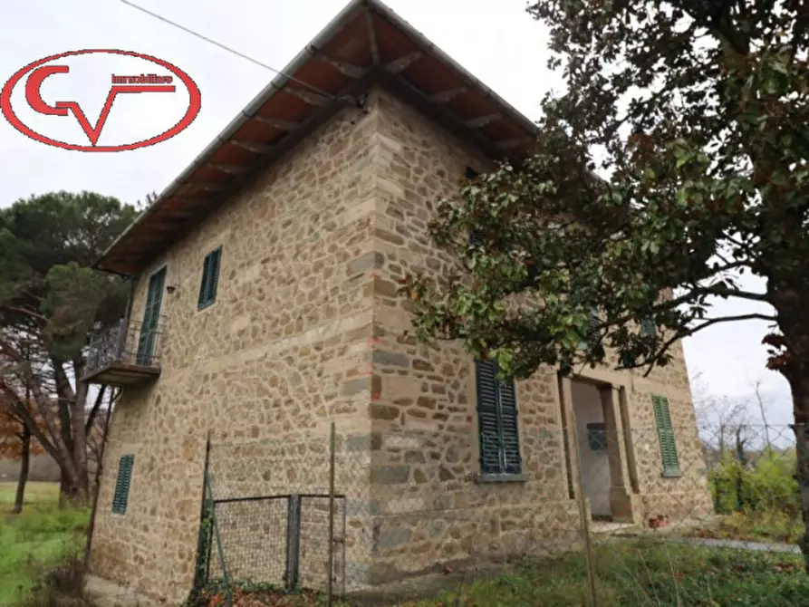 Immagine 3 di Villa in vendita  in ambra a Bucine