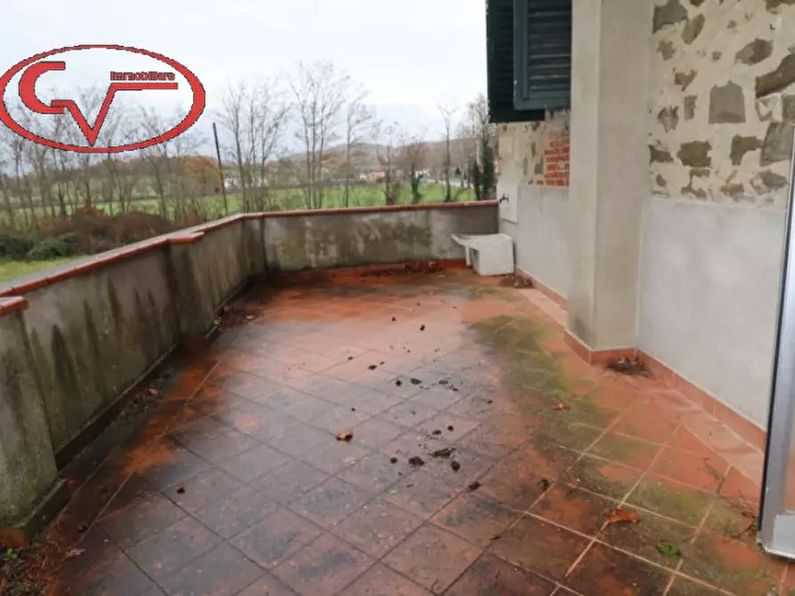 Immagine 9 di Villa in vendita  in ambra a Bucine