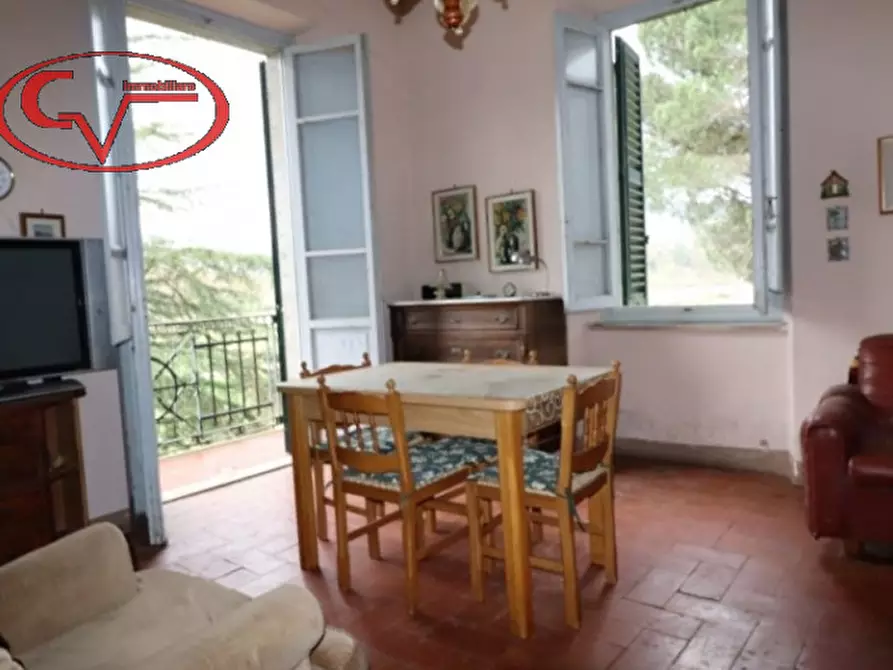 Immagine 18 di Villa in vendita  in ambra a Bucine