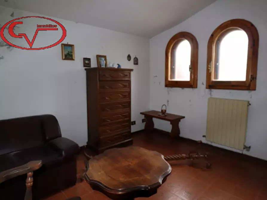 Immagine 25 di Villa in vendita  in ambra a Bucine