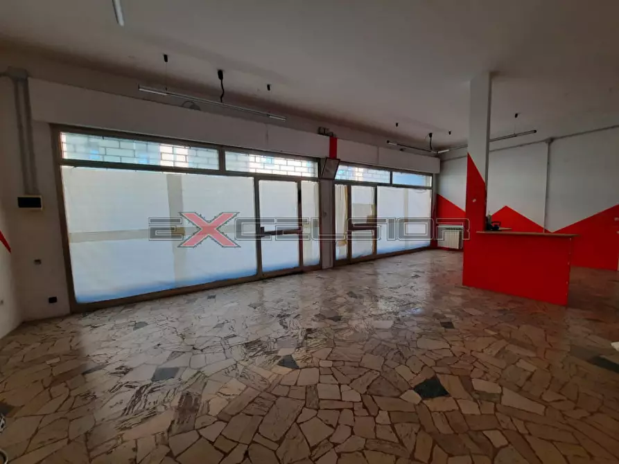 Immagine 2 di Negozio in affitto  a Cavarzere