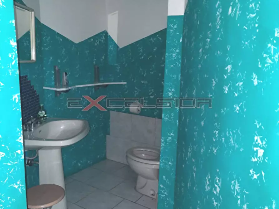 Immagine 4 di Negozio in affitto  a Cavarzere