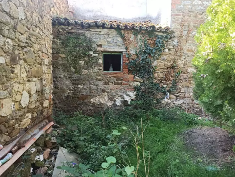 Immagine 3 di Garage in vendita  in Via Roma, Castiglione del lago a Magione