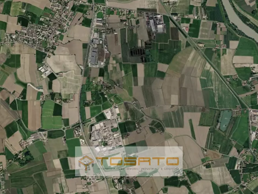 Immagine 1 di Terreno in vendita  a Angiari