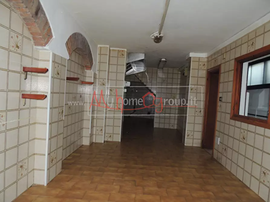 Immagine 10 di Negozio in affitto  in Pontecorvo a Padova