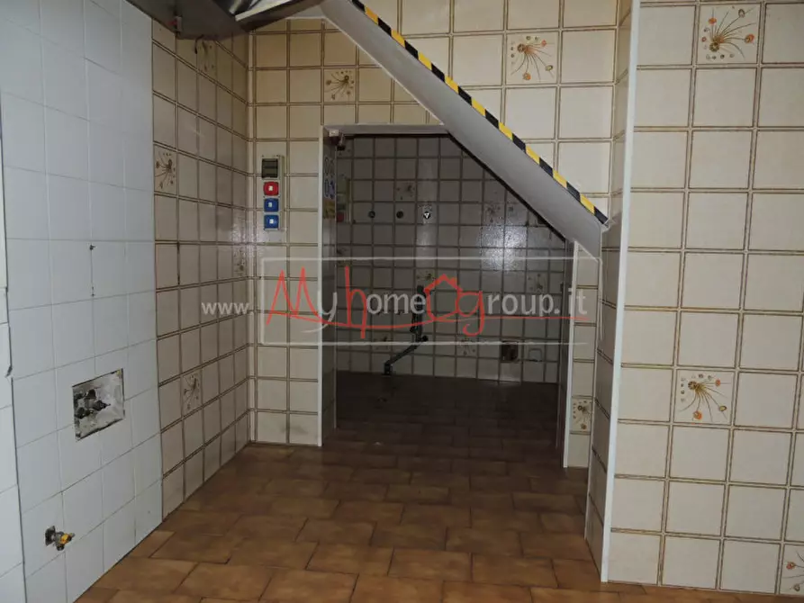 Immagine 13 di Negozio in affitto  in Pontecorvo a Padova