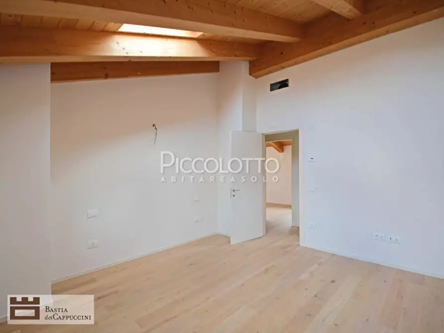 Immagine 10 di Appartamento in vendita  in Vicolo dei Cappuccini a Castelfranco Veneto