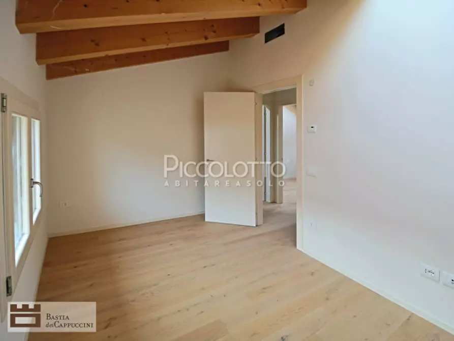 Immagine 12 di Appartamento in vendita  in Vicolo dei Cappuccini a Castelfranco Veneto
