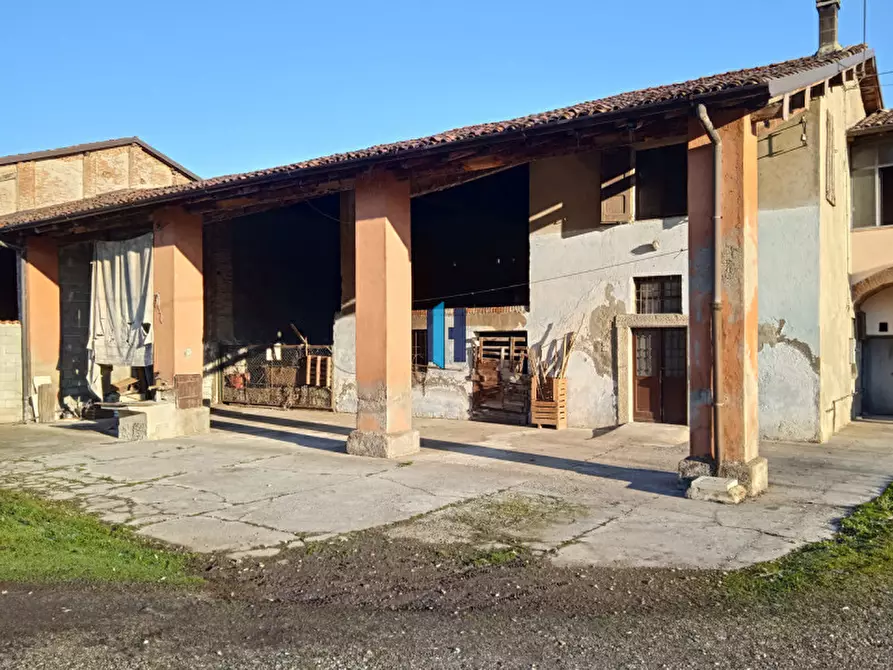 Immagine 1 di Rustico / casale in vendita  a Castel Mella