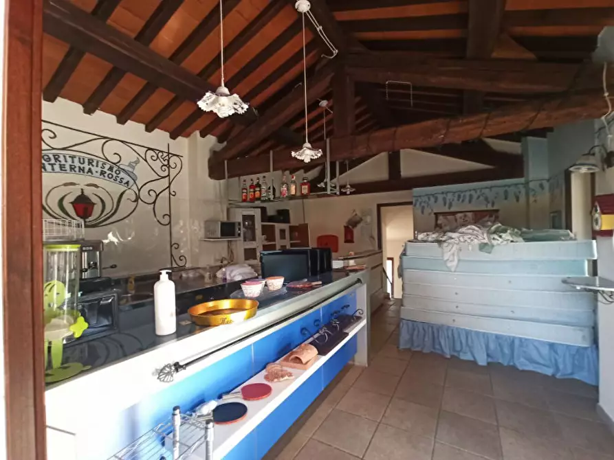 Immagine 7 di Agriturismo in vendita  in via Roma a Castiglione Del Lago