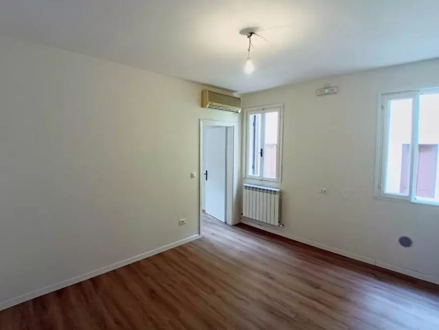 Immagine 5 di Appartamento in vendita  in Calle Padovani a Chioggia