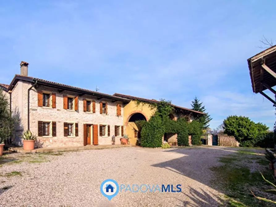 Immagine 1 di Villa in vendita  in Via Monte Cereo a Rovolon