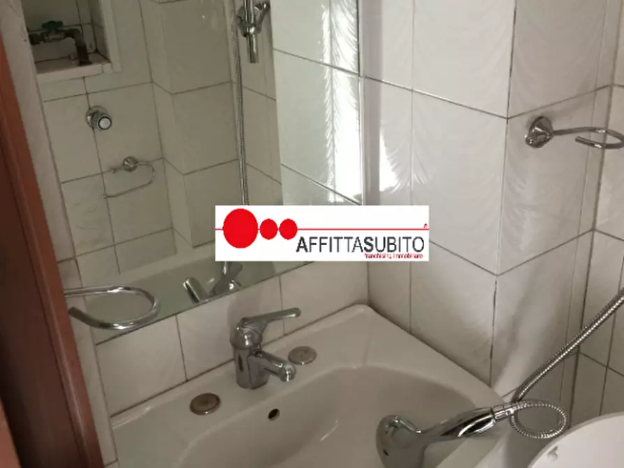 Immagine 7 di Appartamento in affitto  in Via San Attanasio 23 a Napoli