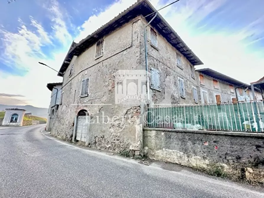 Immagine 11 di Rustico / casale in vendita  in Via Roma a Preseglie