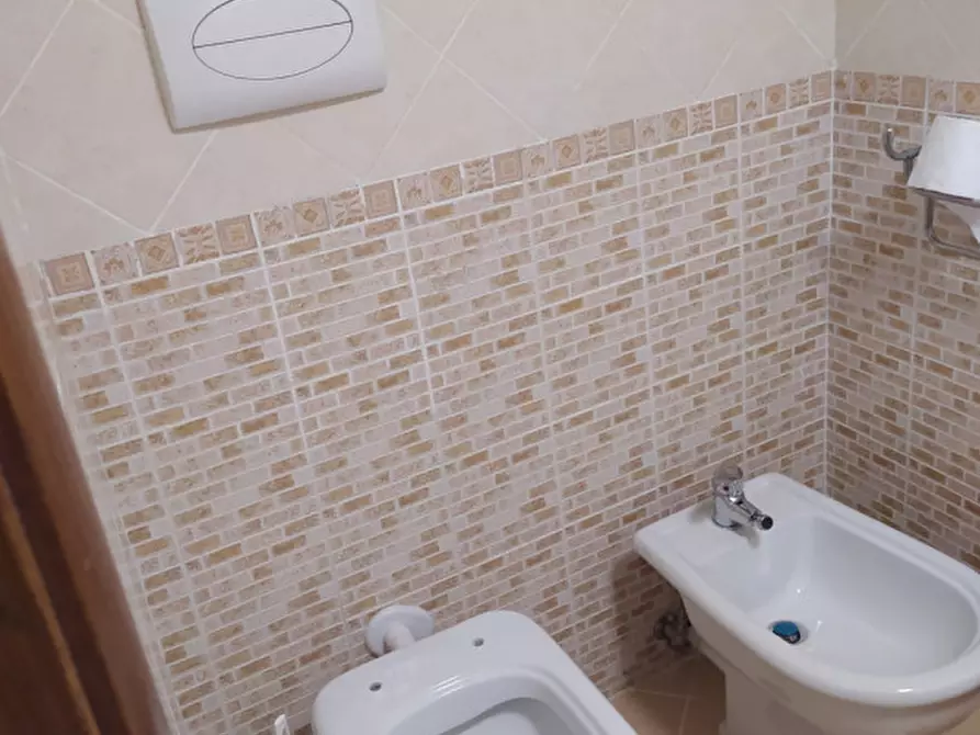 Immagine 17 di Appartamento in affitto  in Vico Santo Spirito Di Palazzo 33 a Napoli
