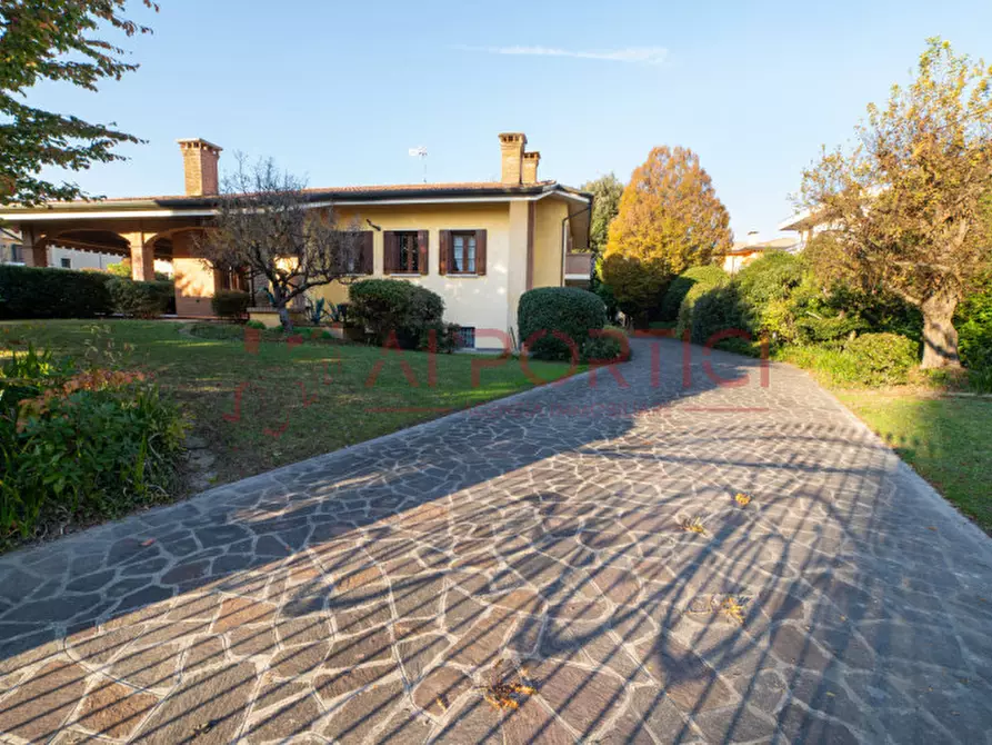 Immagine 35 di Villa in vendita  in Via A. Modigliani a Brugine