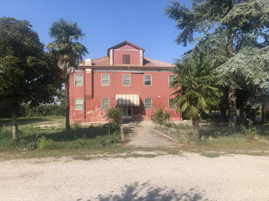 Immagine 1 di Rustico / casale in vendita  in Strada Provinciale Rebosola a Chioggia