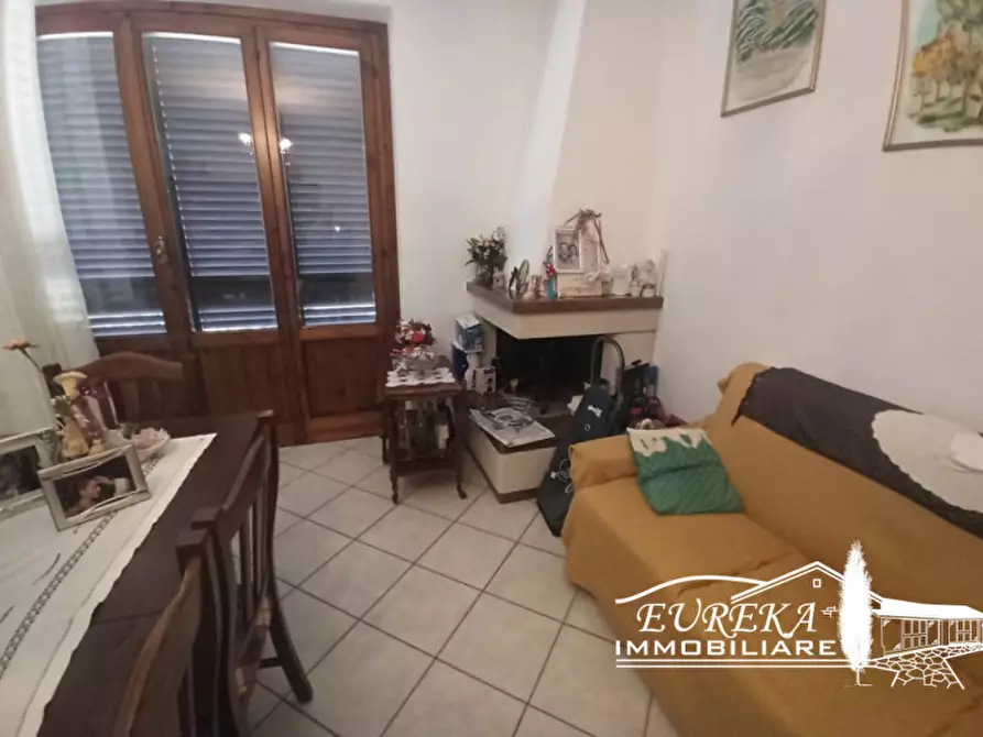 Immagine 5 di Villa in vendita  in Via Roma a Castiglione Del Lago