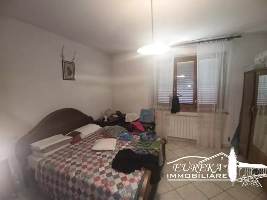 Immagine 12 di Villa in vendita  in Via Roma a Castiglione Del Lago