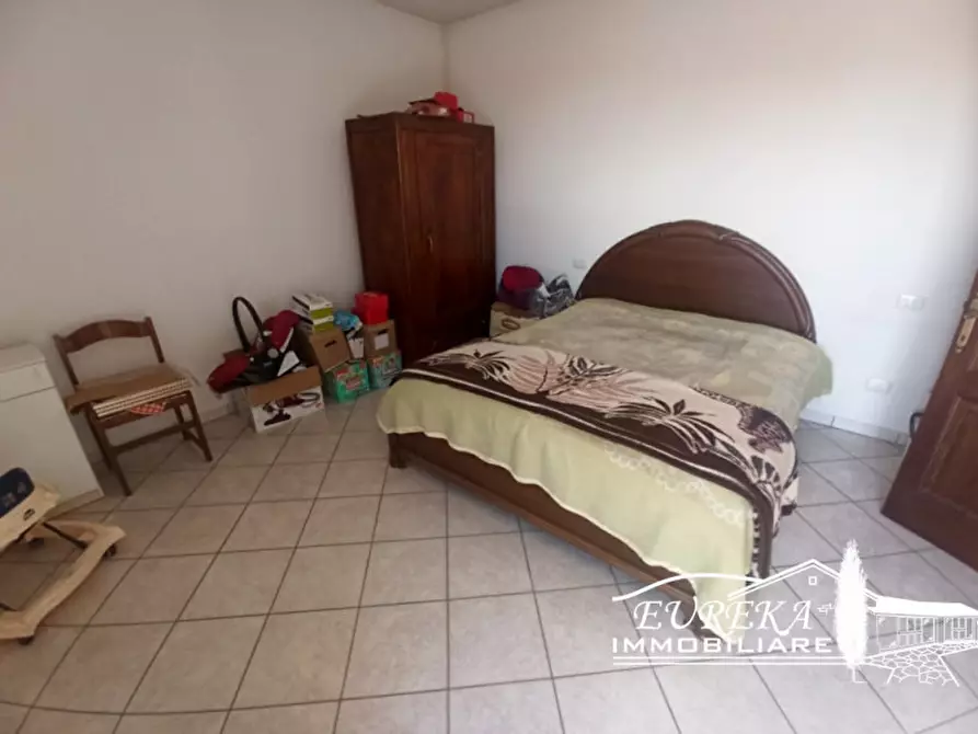 Immagine 13 di Villa in vendita  in Via Roma a Castiglione Del Lago