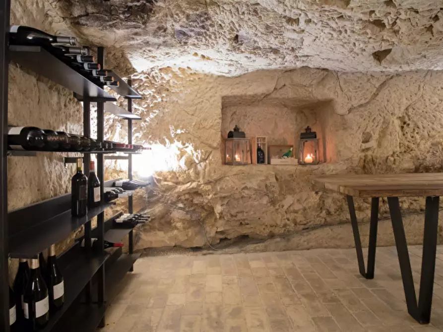 Immagine 7 di Palazzo in vendita  in Strada Campailla a Modica