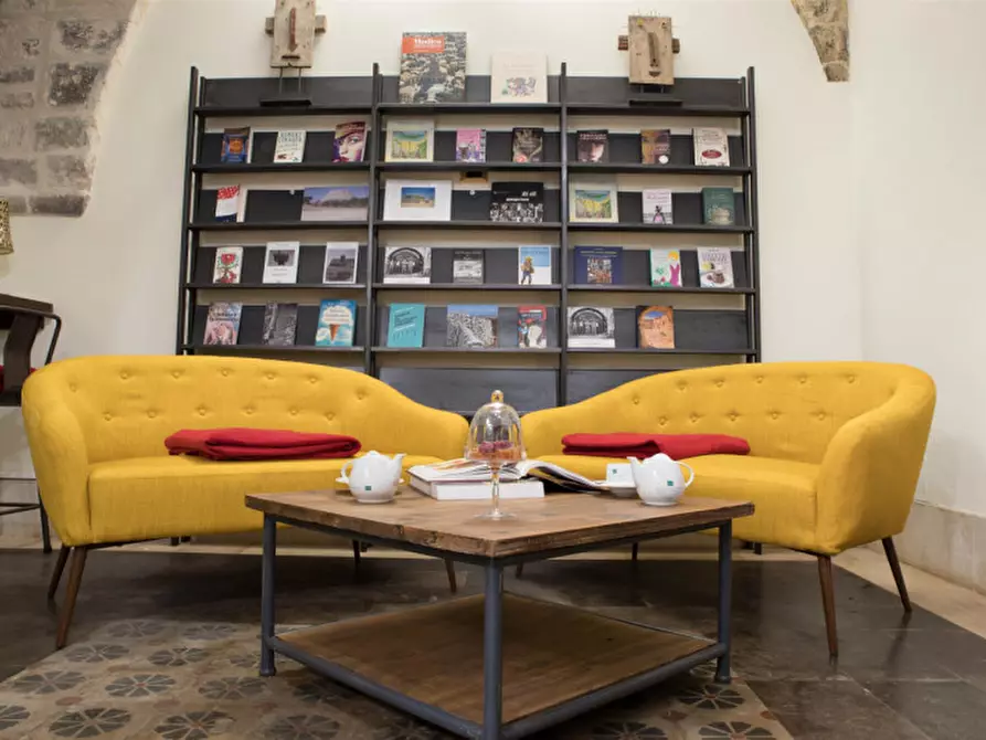 Immagine 19 di Palazzo in vendita  in Strada Campailla a Modica