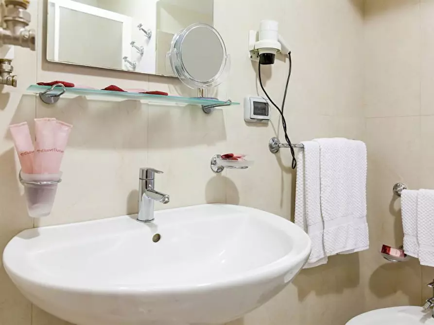 Immagine 24 di Palazzo in vendita  in Strada Campailla a Modica