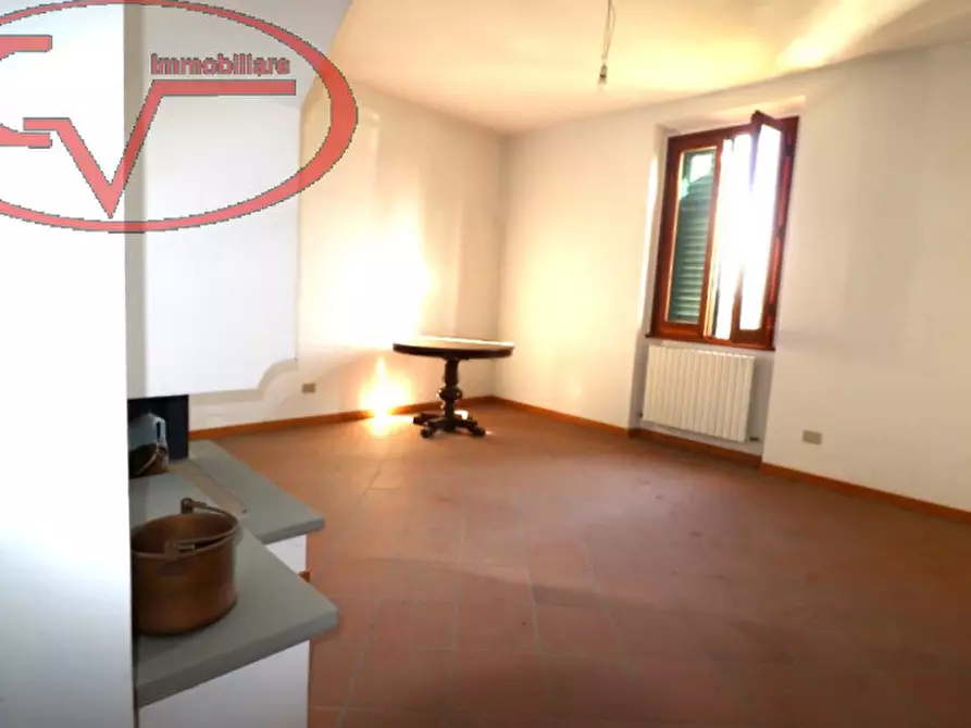 Immagine 28 di Villa in vendita  in via vespucci a Montevarchi