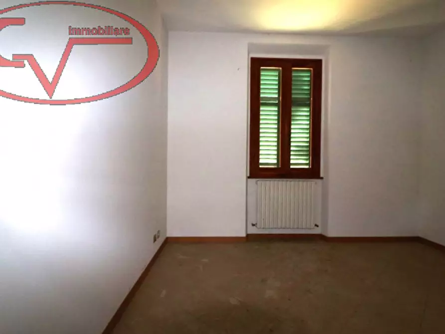 Immagine 33 di Villa in vendita  in via vespucci a Montevarchi