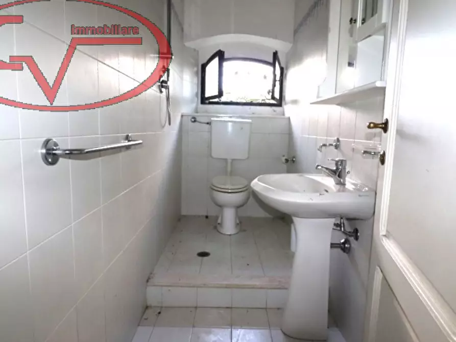 Immagine 47 di Villa in vendita  in via vespucci a Montevarchi